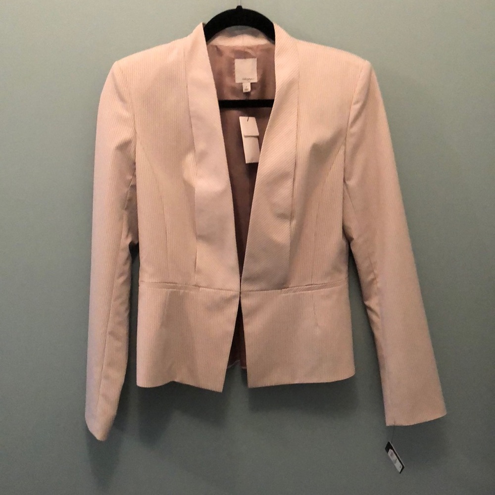 Halogen jacket with front clasp closure - Picture 1 of 6